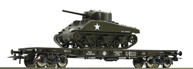 Flat car loaded with tank Shermann<br /><a href='images/pictures/Roco/Roco-76862.jpg' target='_blank'>Full size image</a>